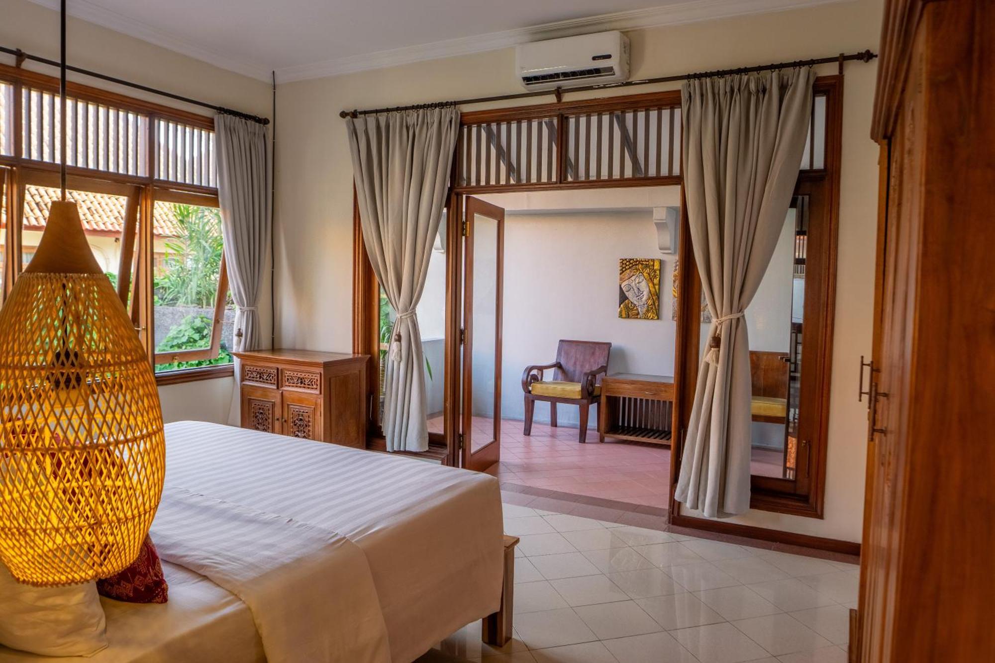 Villa Atres Griya 5 Private Bedroom Kuta *
